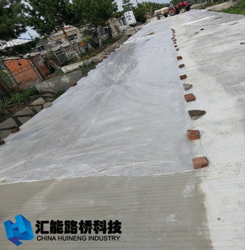 水泥混凝土路面起砂修复项目的养护过程