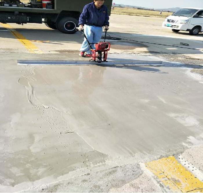 军用机场跑道快速修复4.jpg